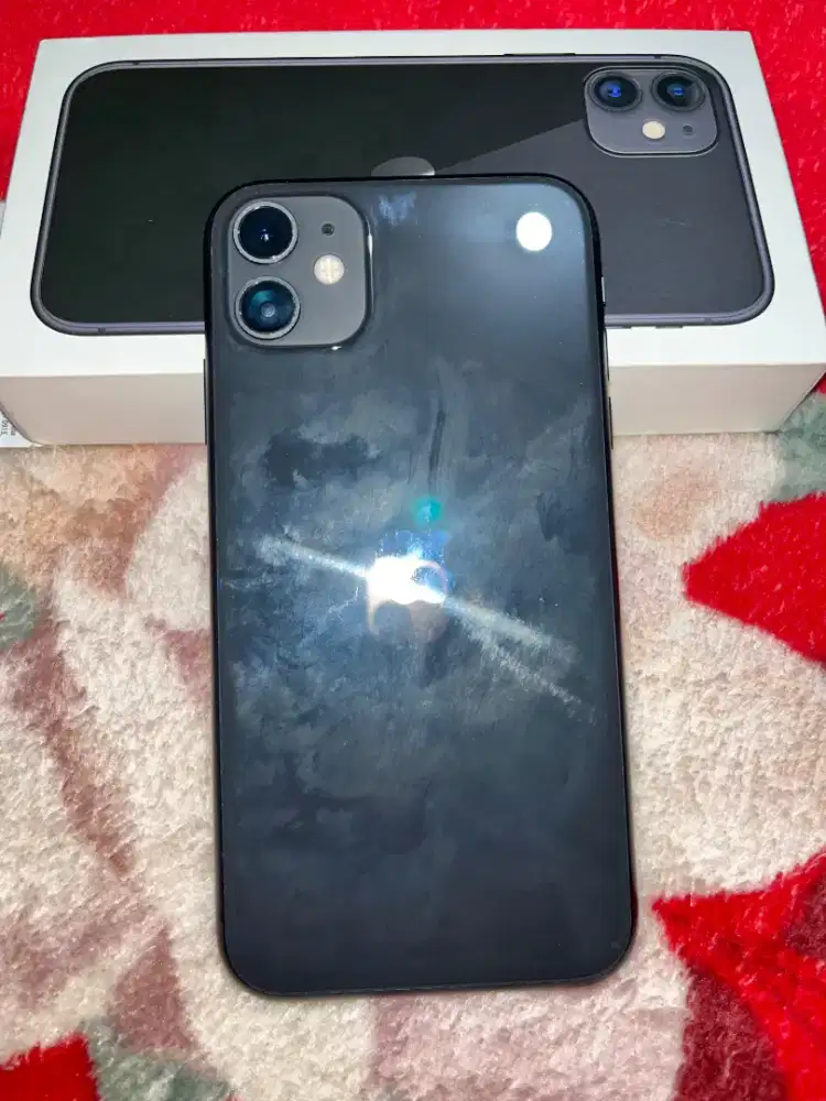 Iphone 11 64GB second ibox muluss fullset . 4,2 nego