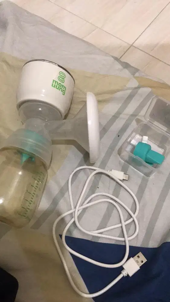 Preloved pompa asi mom uung