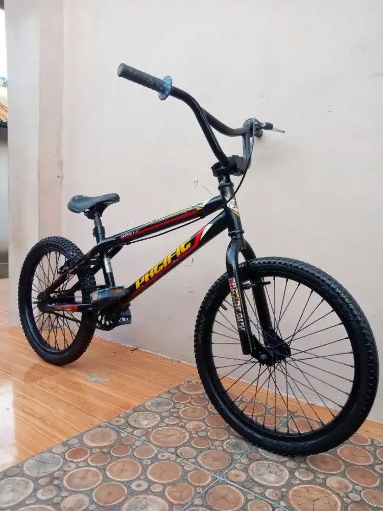 Sepeda BMX PACIFIC HOTSHOT Size 20.