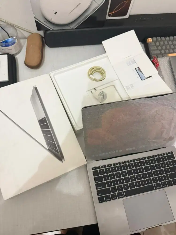MACBOOK PRO 2017 FULLSET ORIGINAL 8/128