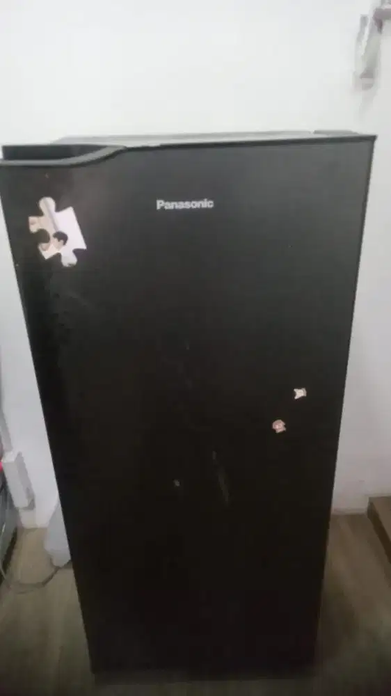kulkas 1 pintu mulus 400 rb saja