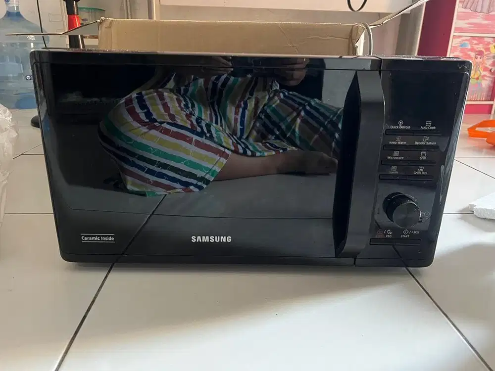 Microwave oven baru