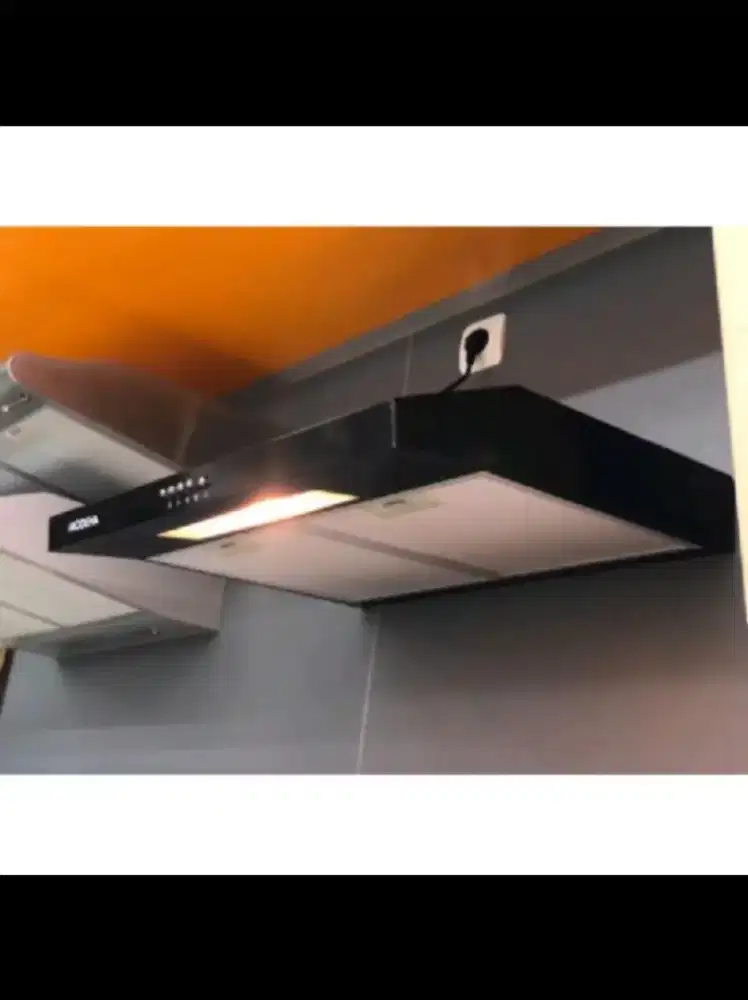 Penghisap asap dapur modena