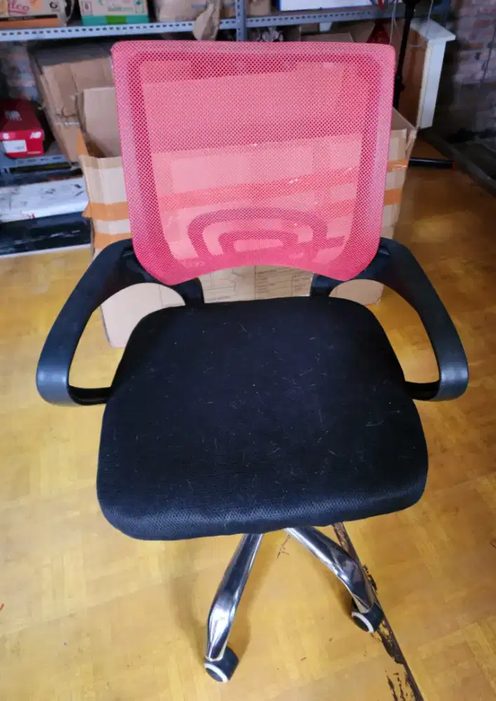 Kursi Kantor Hidrolik