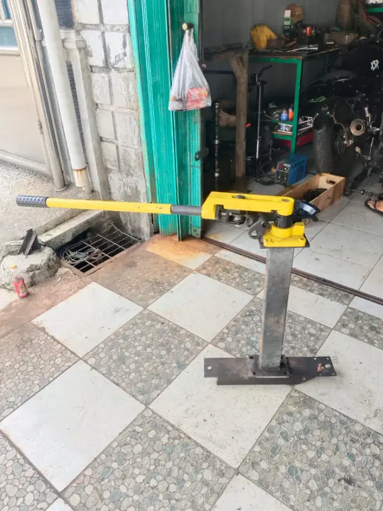 Alat Bending pipa manual set 10 - 25 mm