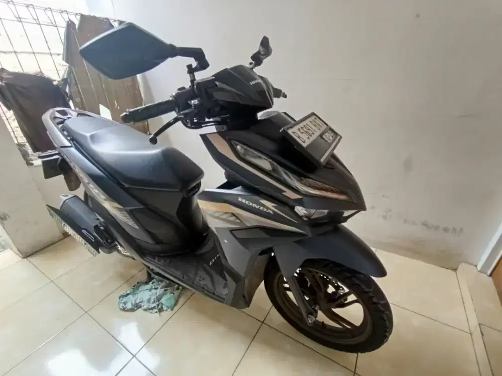 DIJUAL VARIO 125 2023 CBS ISS SP