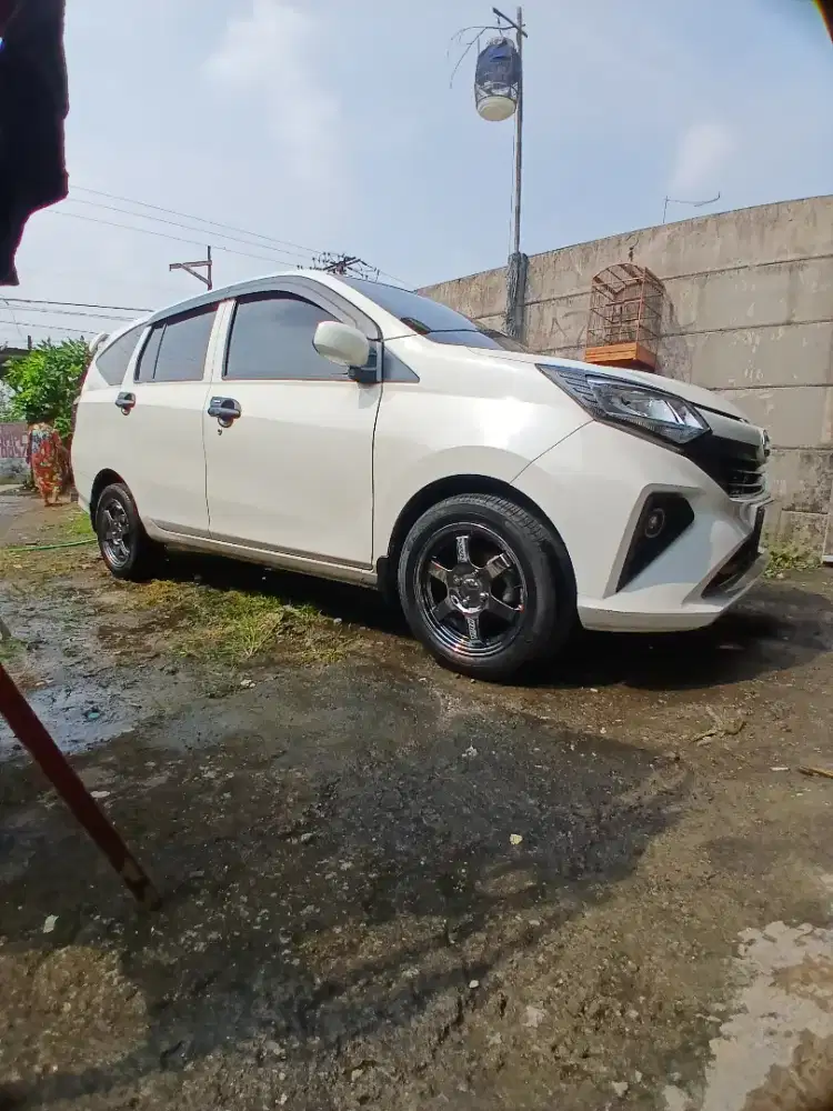 Sigra tipe x 1.2cc