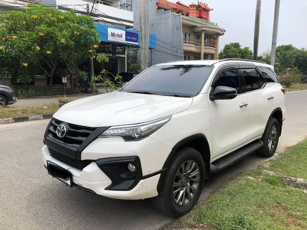 Toyota Fortuner 2.4 VRZ 2020