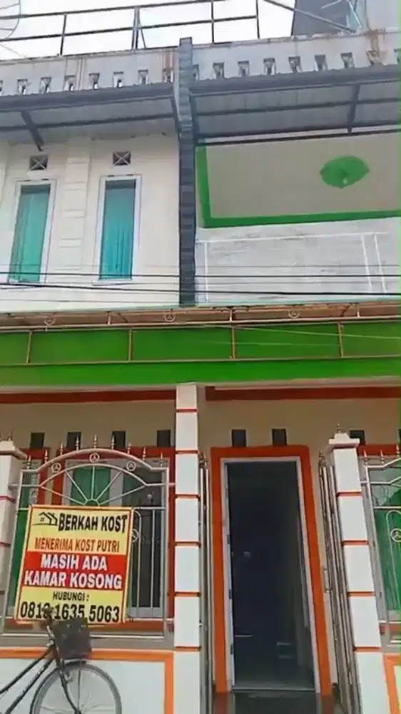 Dijual Rumah kost beserta isinya