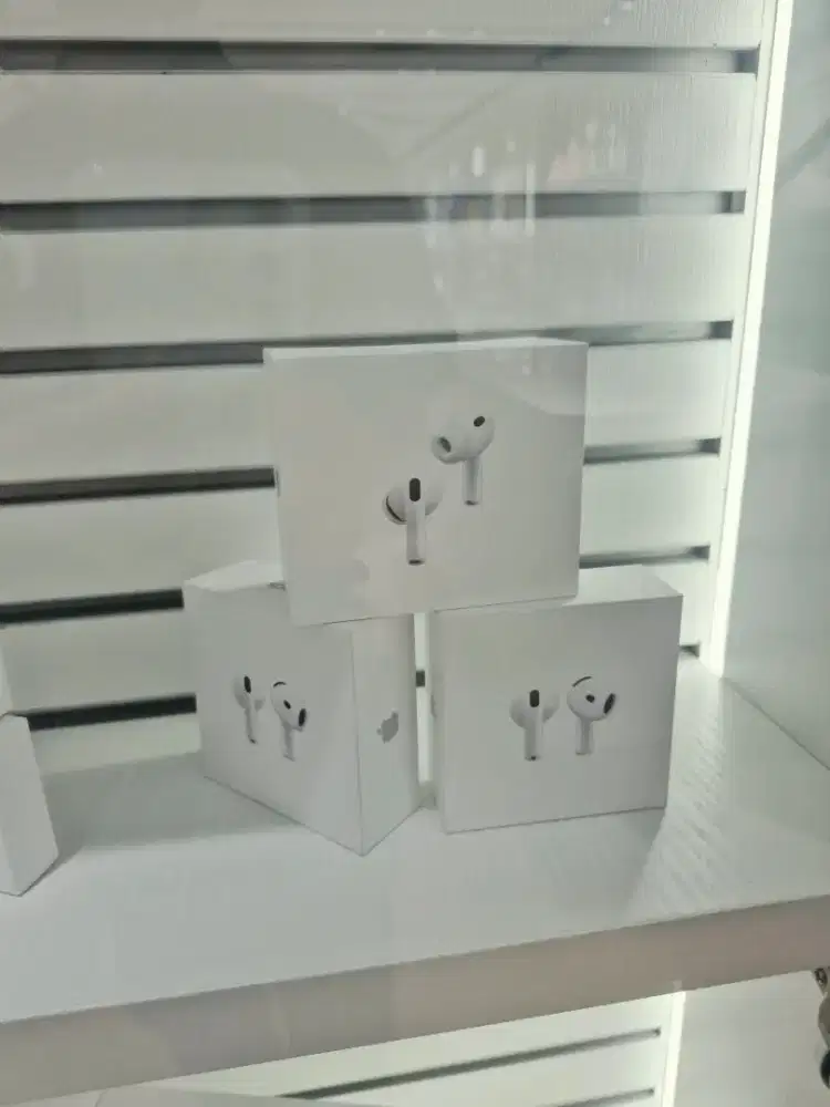 CICILAN AIRPODS PRO
