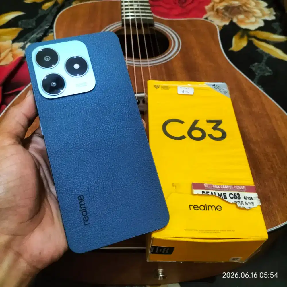 Realme C63 6/128 fullset