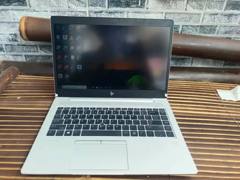 Laptop  hp Elitebook 745 g5 ram 8 SSD 512