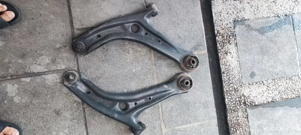 Lower arm depan Mazda 2 Nonsky