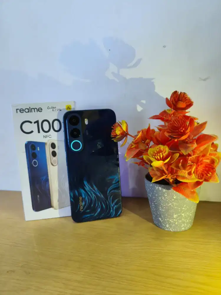 Real c100 di lengkapi dengan nfc dan baterai 8000mah