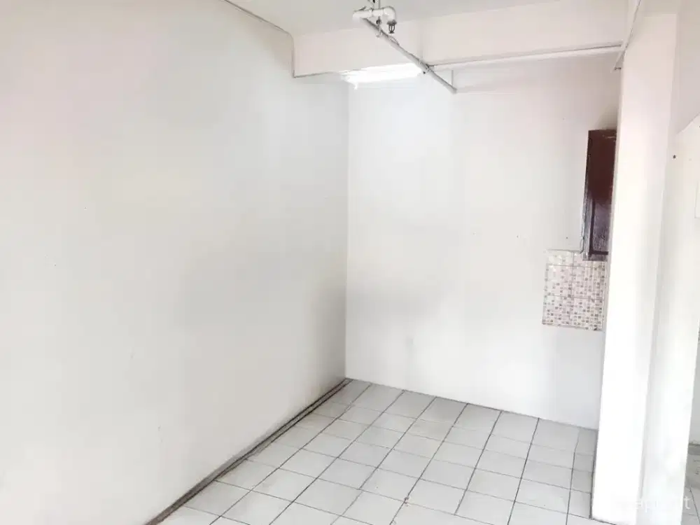 Sewa Kios atau Tempat Usaha di Apartemen Kalibata City Green Palace Depan Lap Tennis