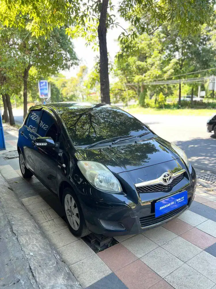 TOYOTA 2010 YARIS J 1.5 A/T HITAM MURAH MOBIL1717 JEMURSARI