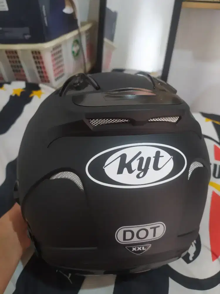 Helm KYT DOT ukuran XXL