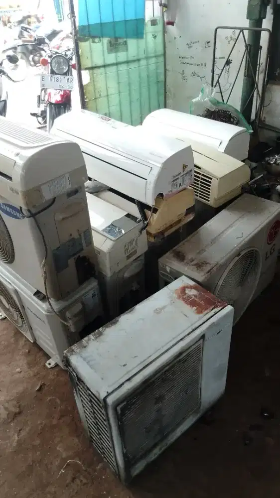 Menerima AC rusak bocor gk dingin mati total