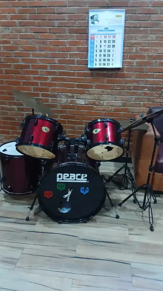 Dijual Drum set lengkap merk PEACE
