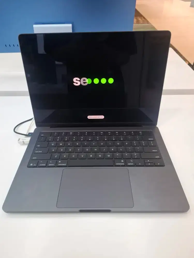 MBP 14 /15C/16C GPU/24GB/1TB M5 Pro