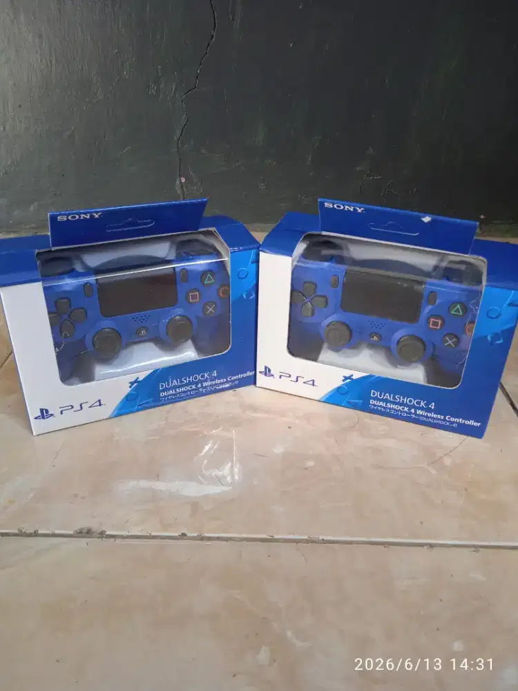 Stik PS4 ori pabrik light bar normal baru fullset poris cipondoh