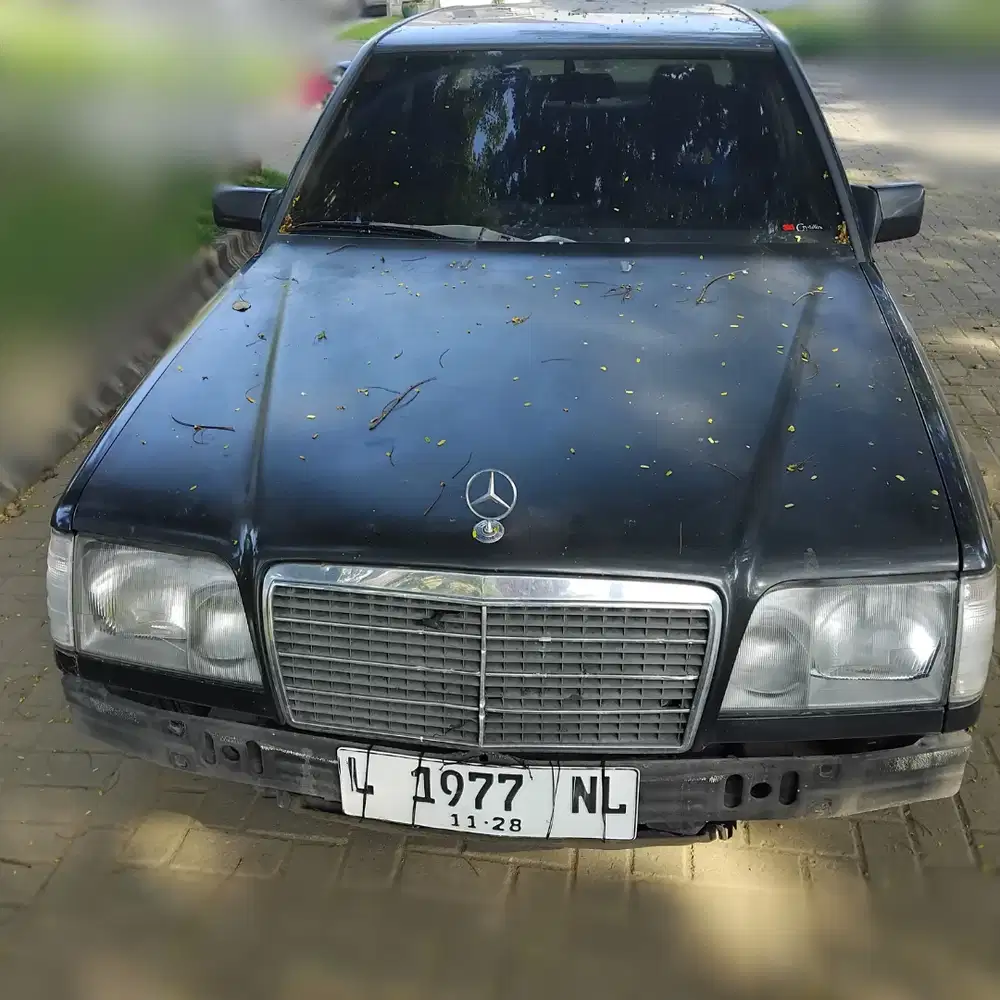 Mercedes-Benz E300 1990 Bensin