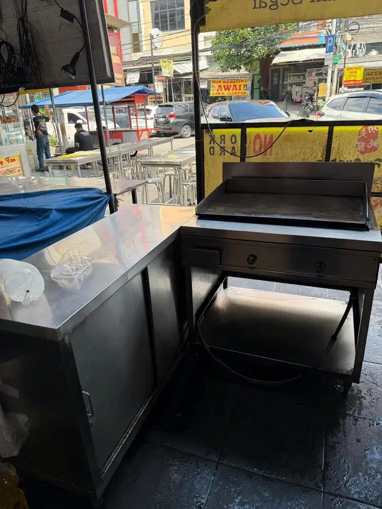Set Meja Stainless + Flat Top Grill