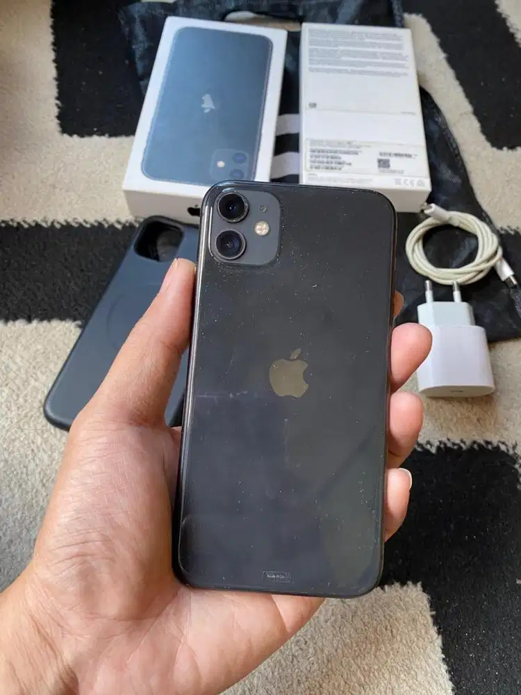 Dijual iPhone 11 128gb iBox resmi original