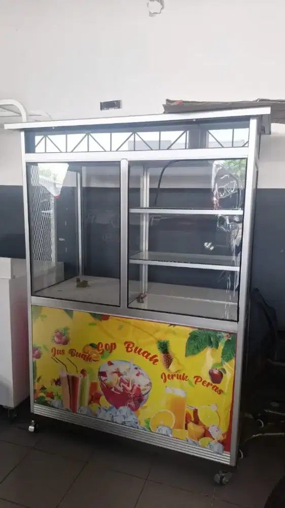 Etalase Seken Seperti Baru dijamin