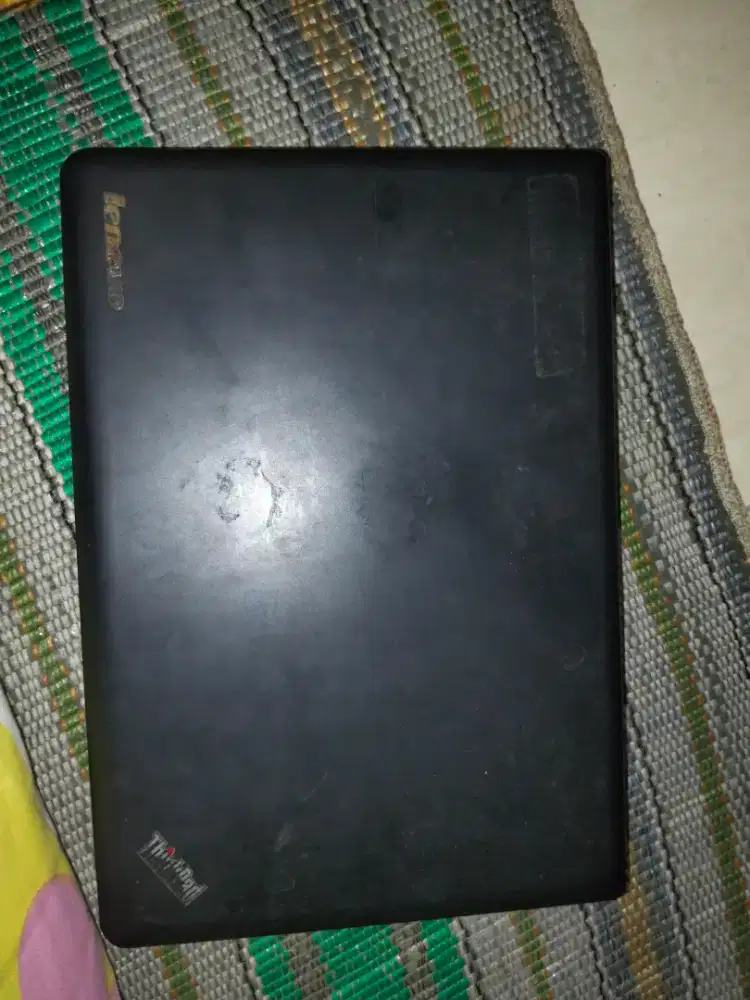 Laptop bekas Lenovo Pentium Core I3