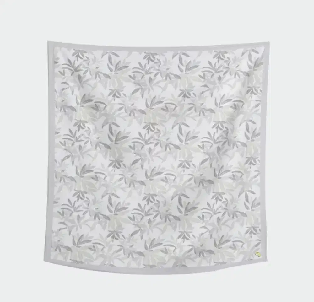 Jilbab Motif Segi Empat