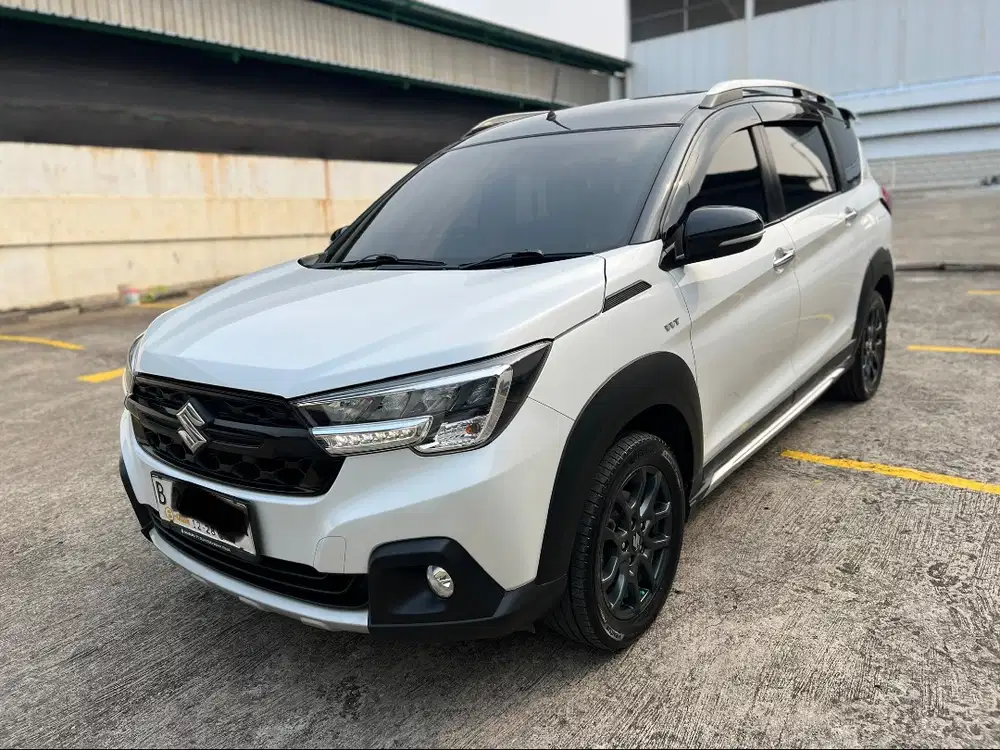 Suzuki XL7 alpha hybrid 2023