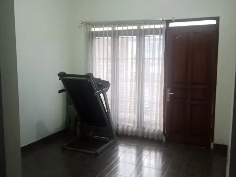 Rumah 2 Lantai Dalam Cluster Setrasari Sayap Pasuter Bandung