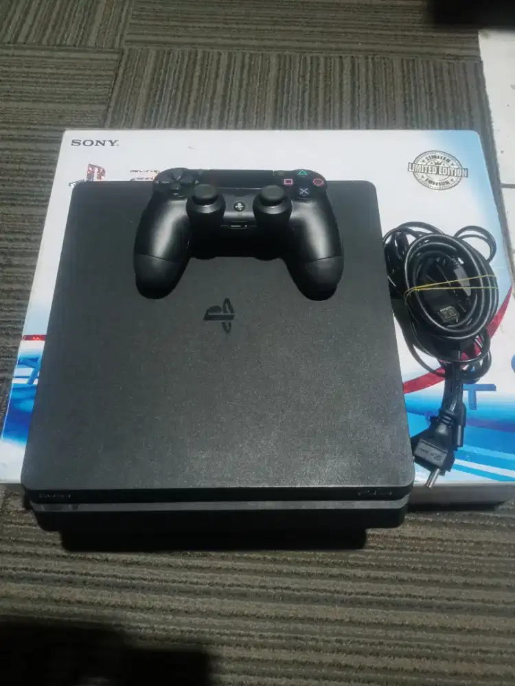 PlayStation 4 Slim 500GB