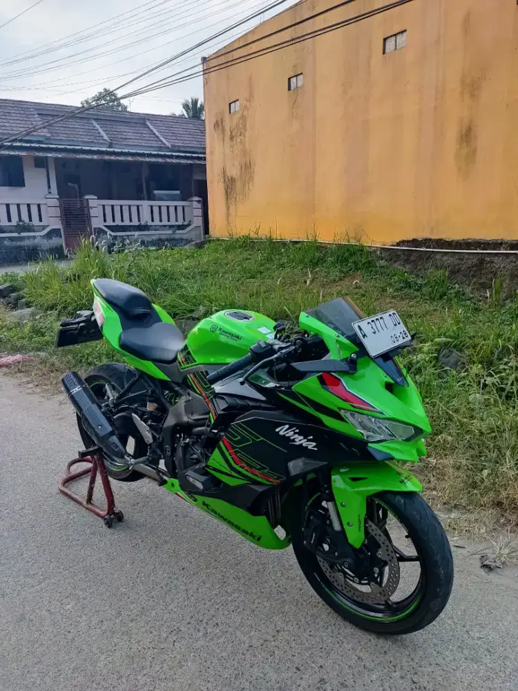 New Ninja ZX 25R 2023