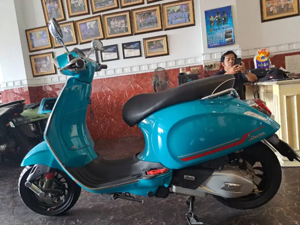 DP PROMO VESPA SPRINT 150S ABS 2023 KM.400 PERAK BISA TUKARTAMBAH