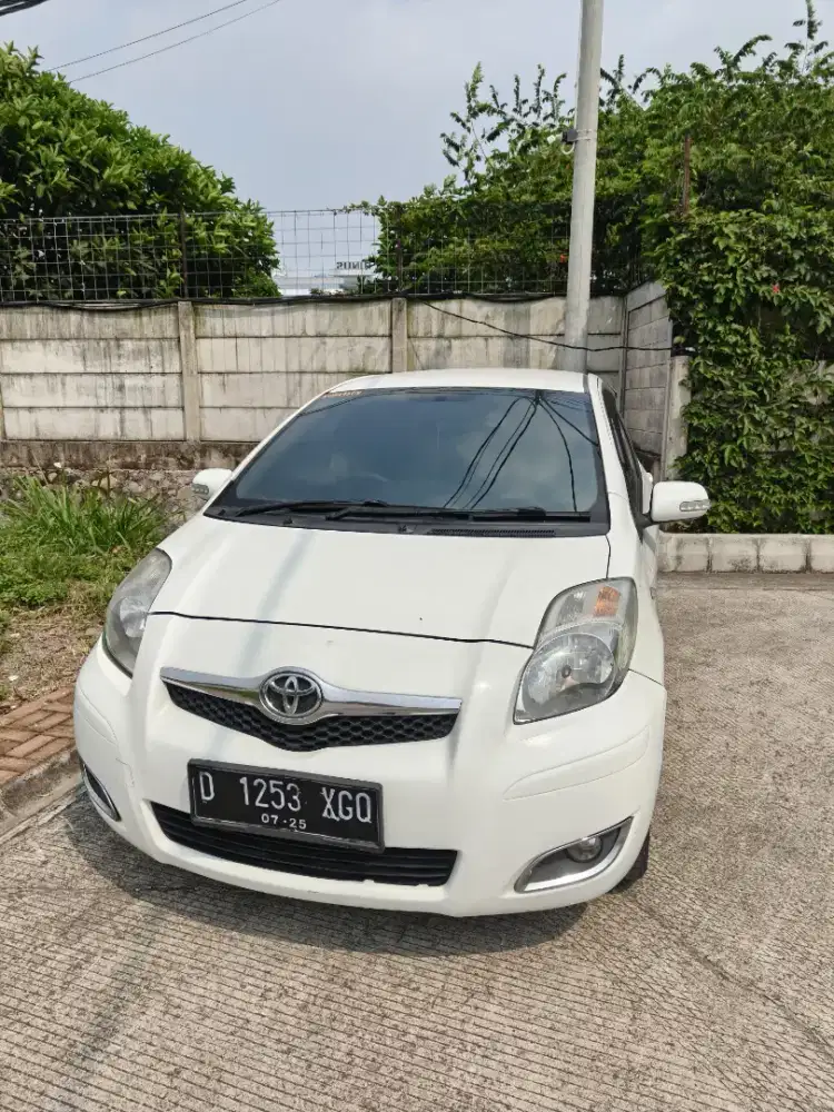 Dijual Yaris Tipe J 1.5 AT 2010 setangan dari baru istimewa