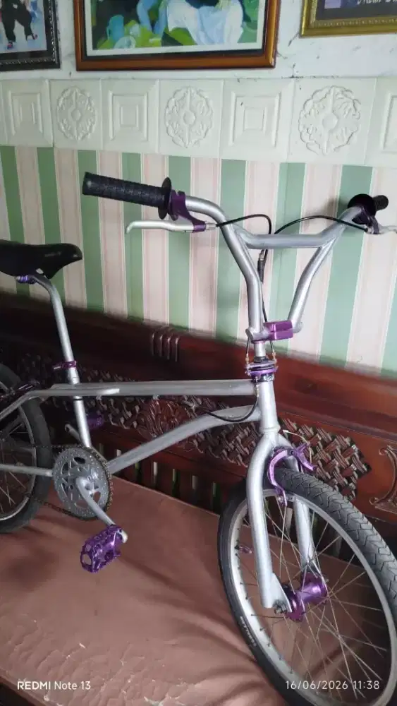 sepeda bmx dyno racing freestyle oke terkeren kuat kokoh tangguh