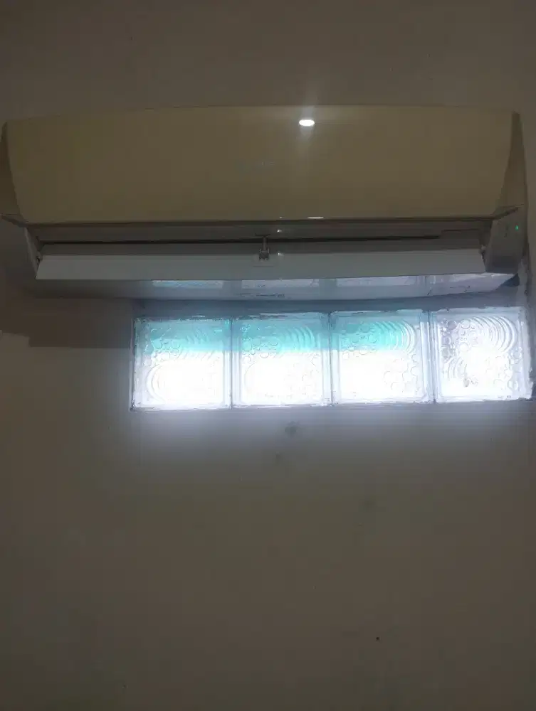 AC merk Sharp 1/2pk