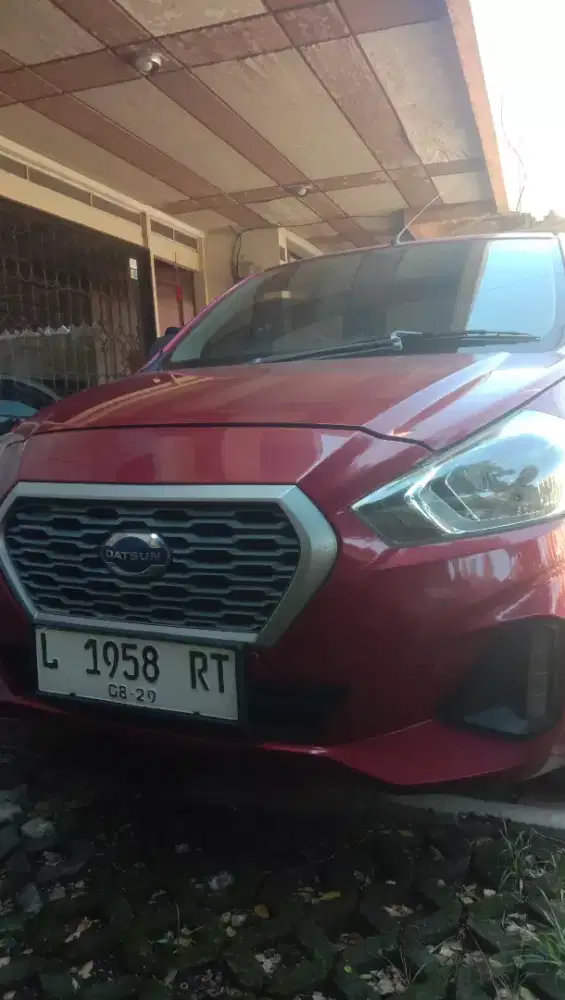Datsun Go Panca 1.2 MT 2019 warna merah metalik.