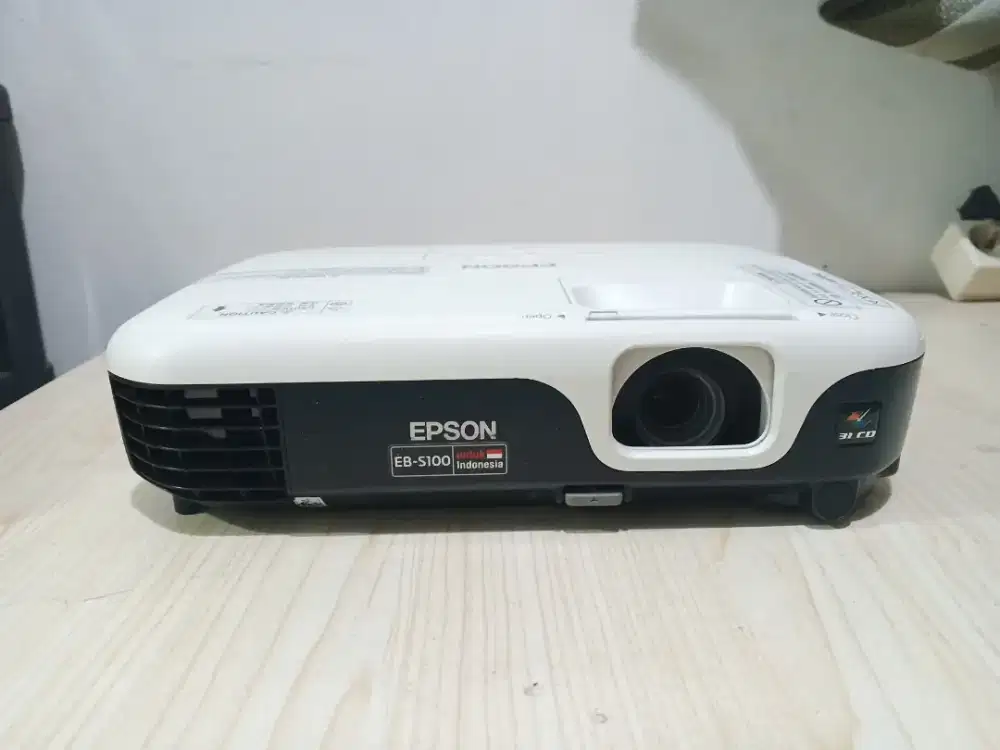 Proyektor epson eb s100 terang normal