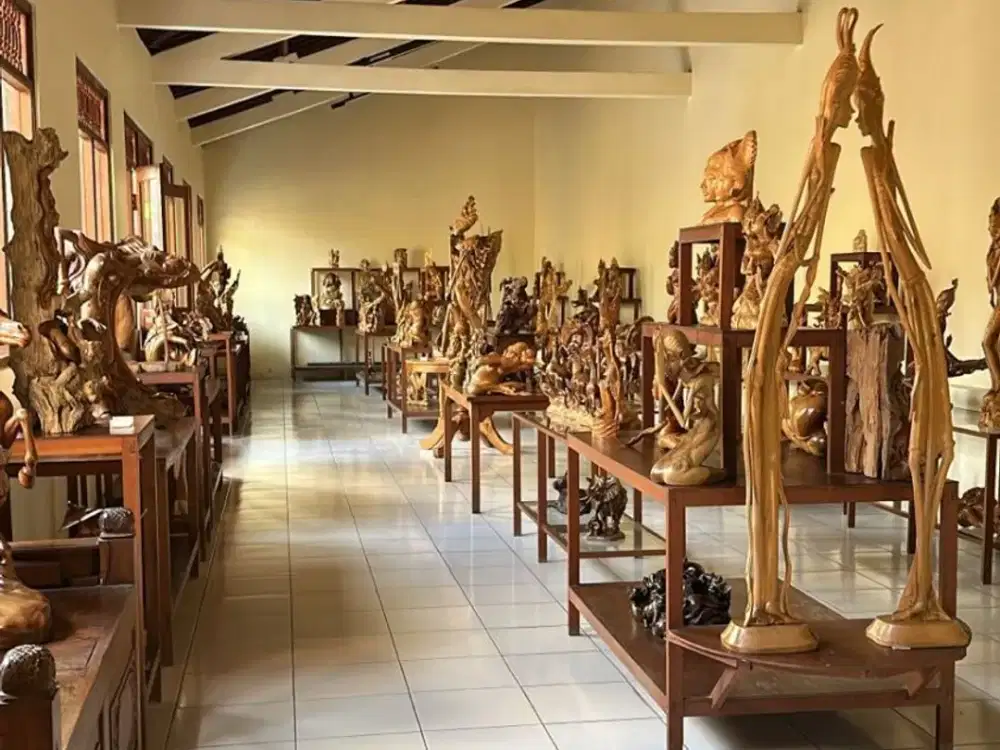 Dijual Tanah dan Bangunan Eks Galeri Area Mas Ubud