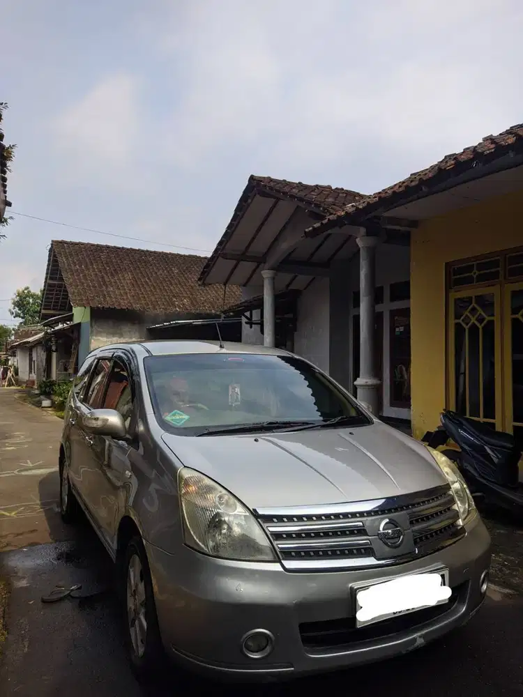 NISSAN GRAND LIVINA 1.8 ULTIMA 2009