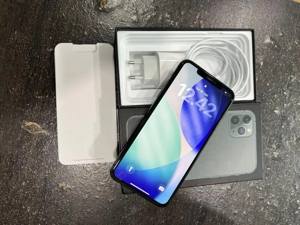 Iphone 11 pro max 256gb midnight green