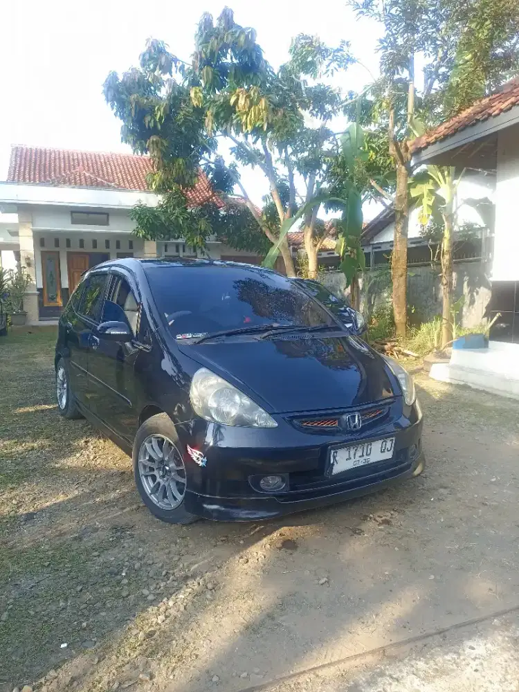 Dijual mobil kesayangan Jazz GD3 IDSI 2006