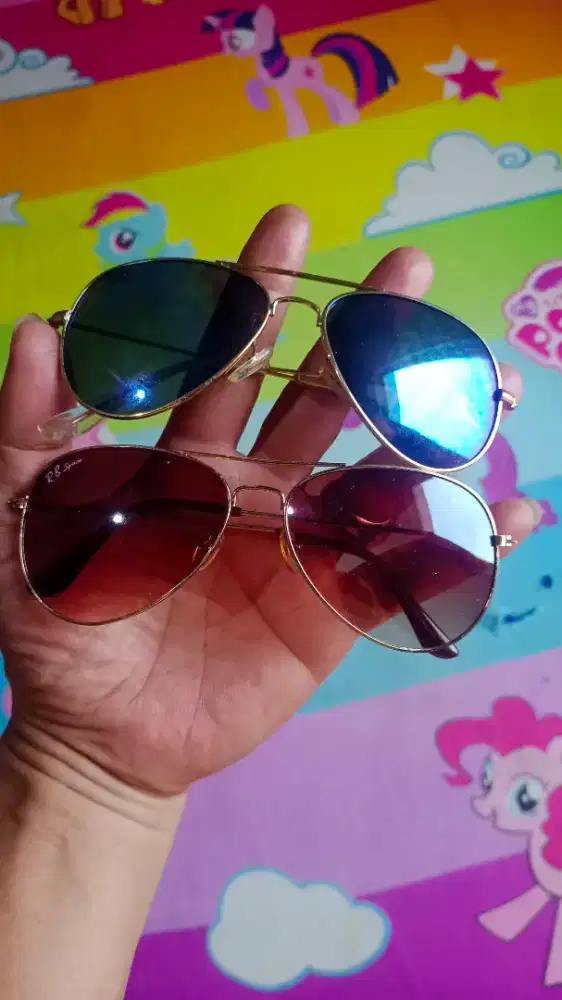 Kacamata rayban(dua buah)
