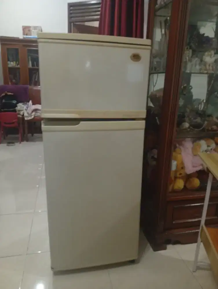 Kulkas LG bersih terawat
