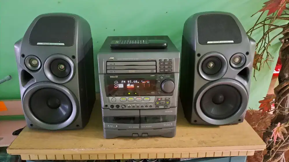 JVC Tape and VCD Player