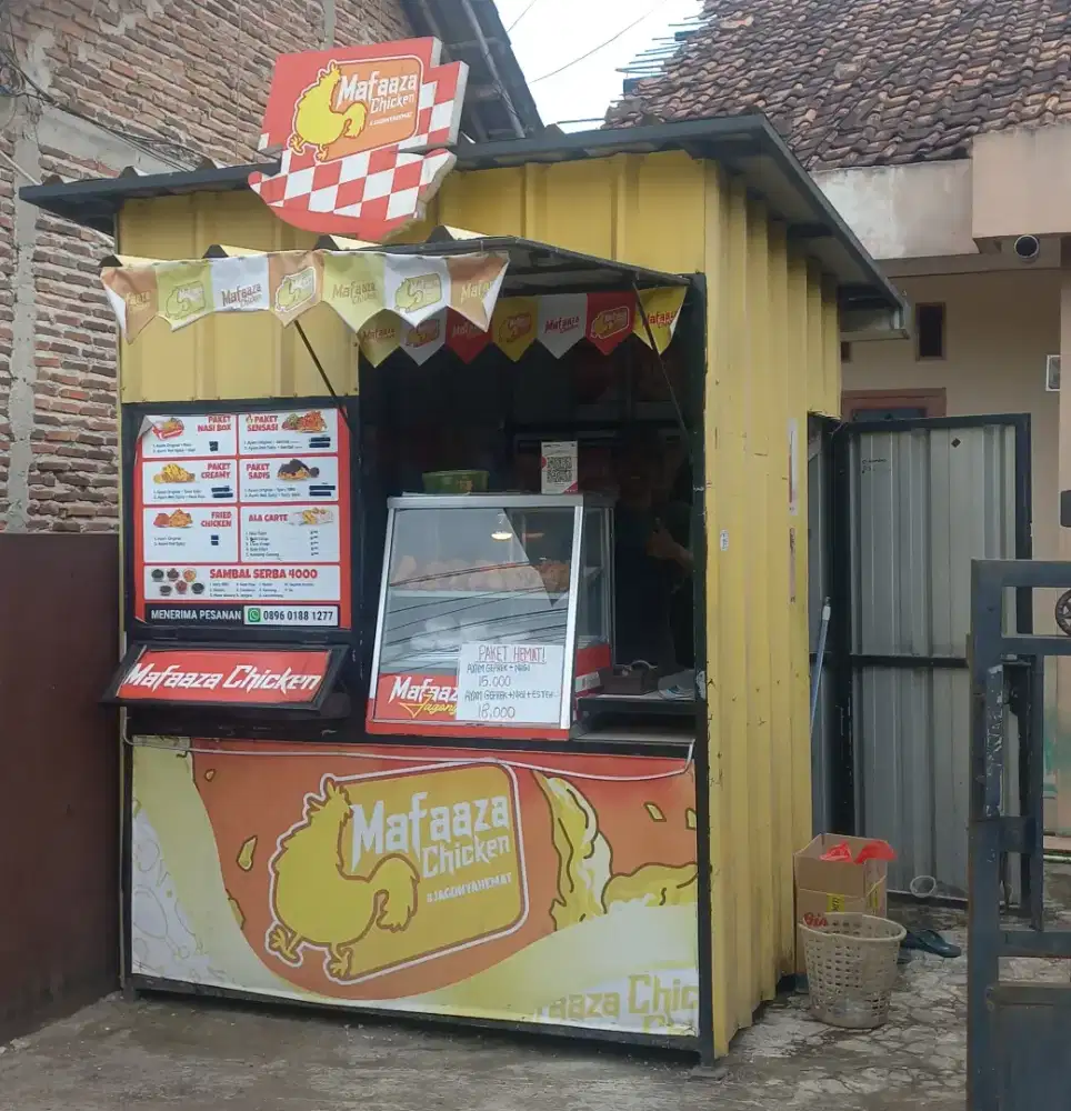 Booth Container