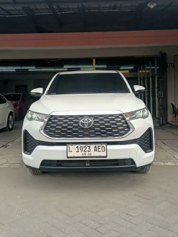Toyota Kijang Innova Zenix V Hybrid RSE Prem. Color 2.0 CVT 2024/2025